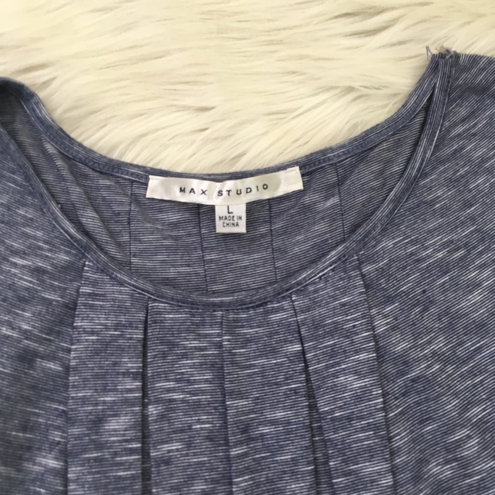 💙SOLD💙Max Studio Sleeveless Pleated Knit Top - Picture 2 of 5